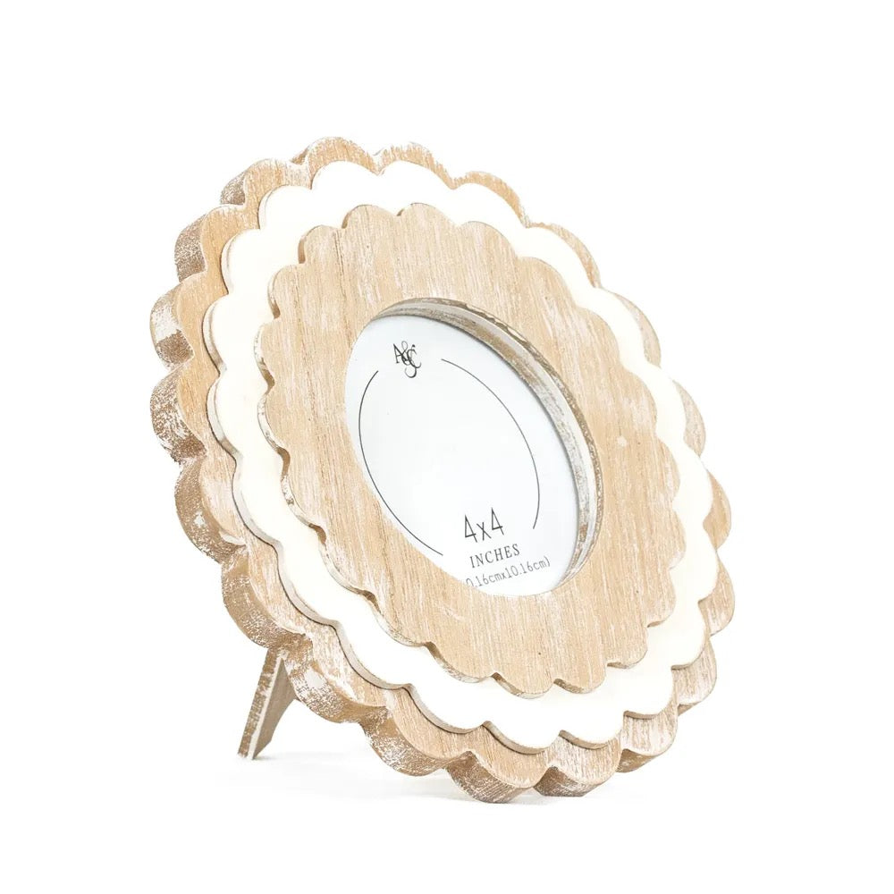 8x8x1 Wood Scallop Photo Frame (ROUND) Nat/White