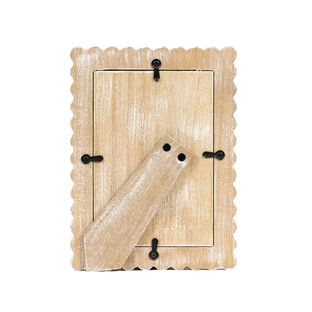 6x8x1 Wood Scallop Photo Frame (4x6) Natural